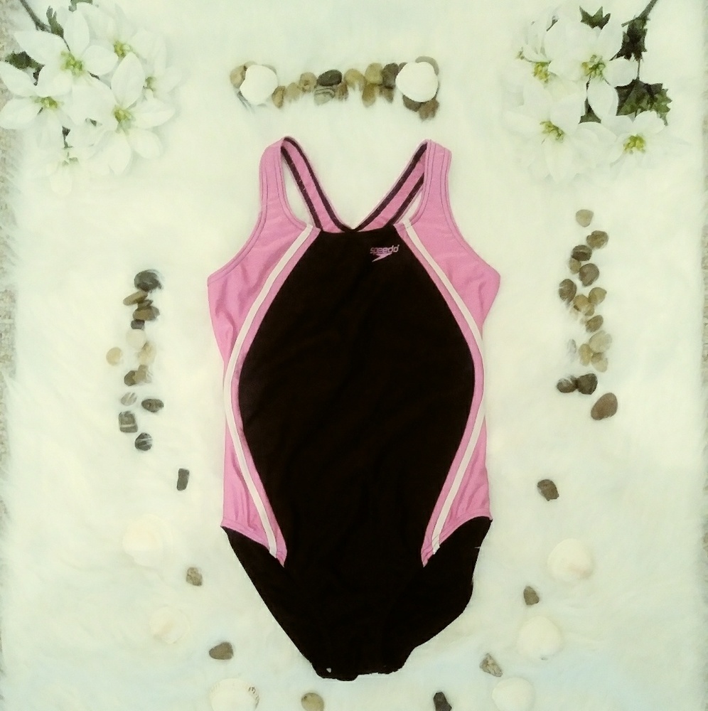 Speedo one piece swimsuit open back